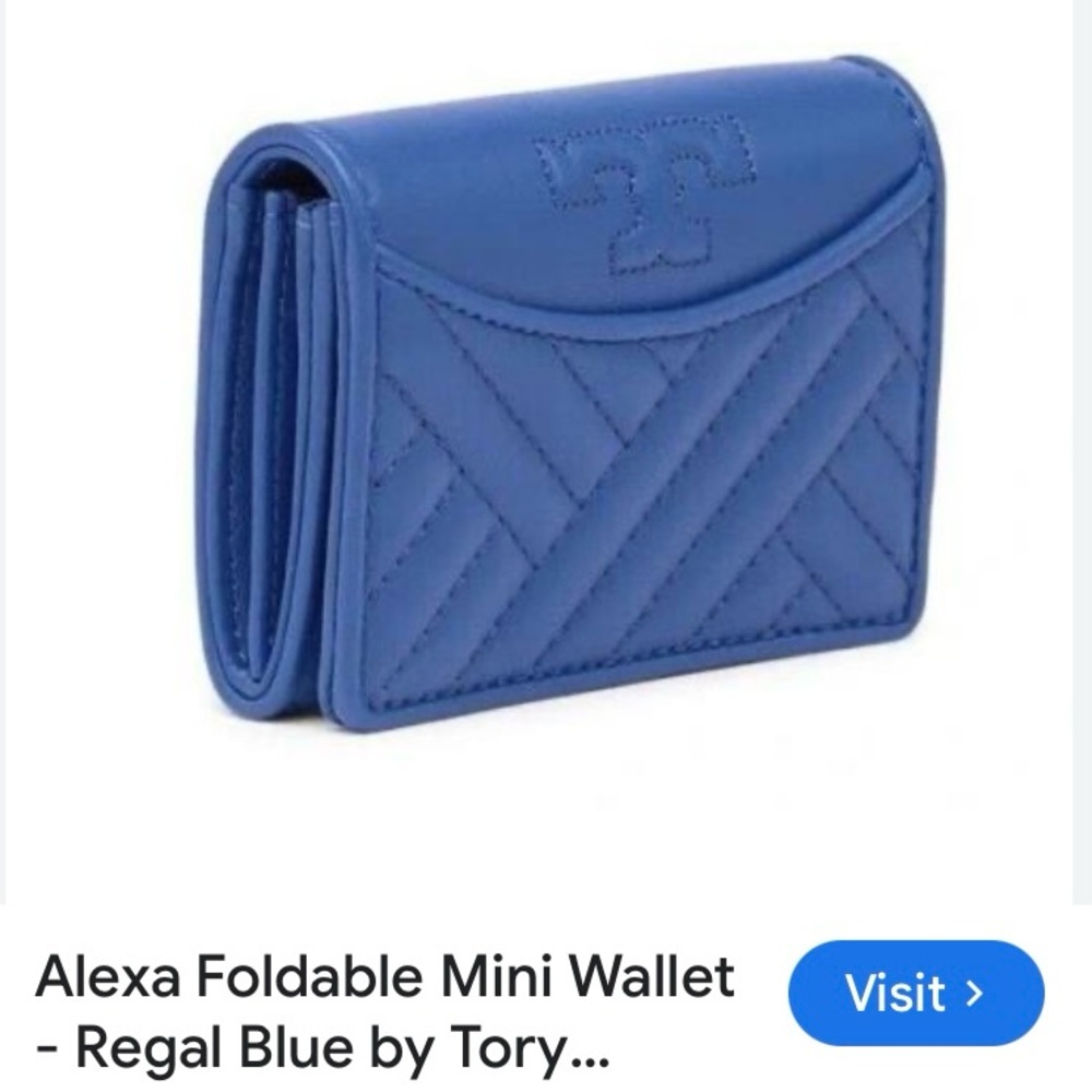 Tory Burch Alexa Foldable Quilted Wallet
Color Regal Blue Women’s